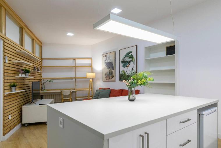 Charming Madrid Vistillas - Estancias Temporales ภายนอก รูปภาพ